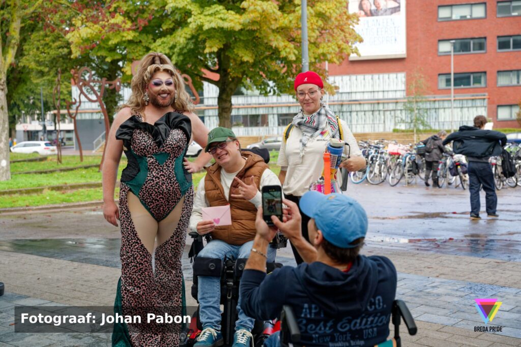 Even op de foto